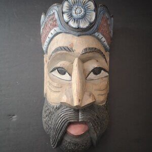 VTG Folk Art Wooden Hand Carved & Painted Wall Hanging of a Bearded Man